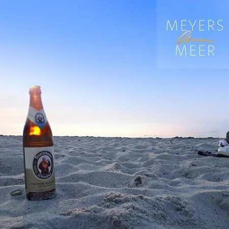 Semesterbostad Schwarzes Holzferienhaus Mit Sauna -- Gartenglueck -- An Der Ostsee, Bei Wismar, 500m, 2 Schlafzimmer Zierow