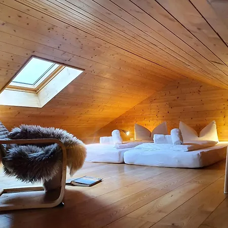 Schwarzes Holzferienhaus Mit Sauna -- Gartenglueck -- An Der Ostsee, Bei Wismar, 500m, 2 Schlafzimmer * Zierow